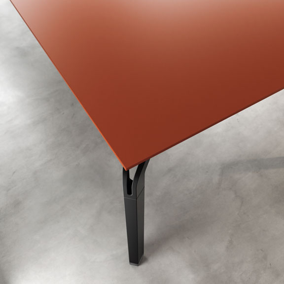 YOGA_Laccato - About Office