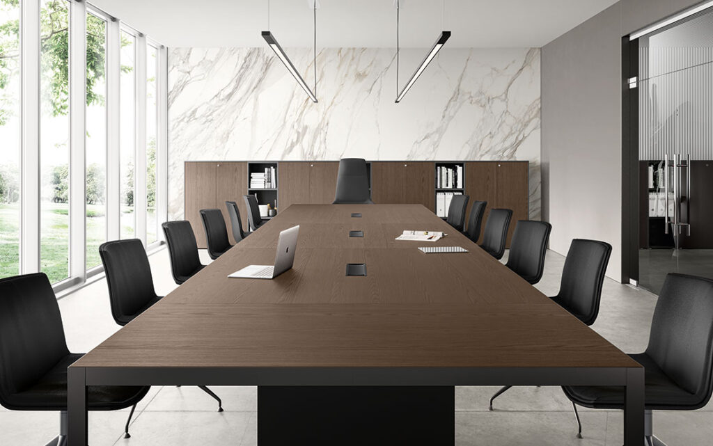 HYPE_Impiallacciato - About Office