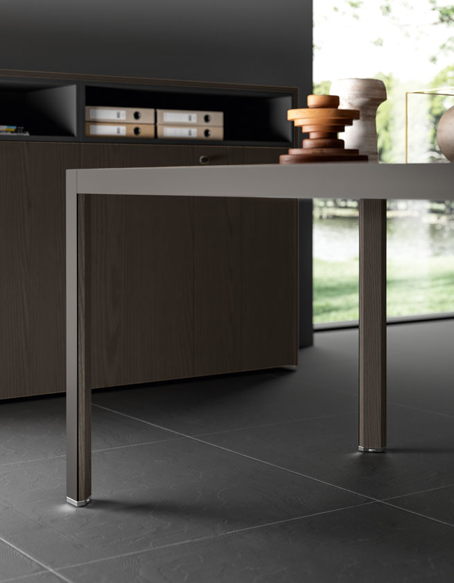 HYPE_Impiallacciato - About Office