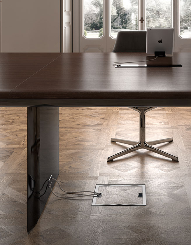 KONO_Impiallacciato - About Office