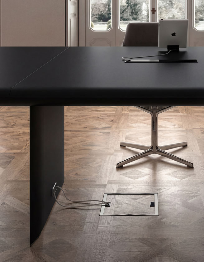 KONO_Lacquered - About Office